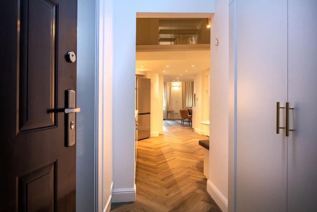 Orangehomes Luxury Apartment Next To Gellert Hill Budapest Eksteriør billede