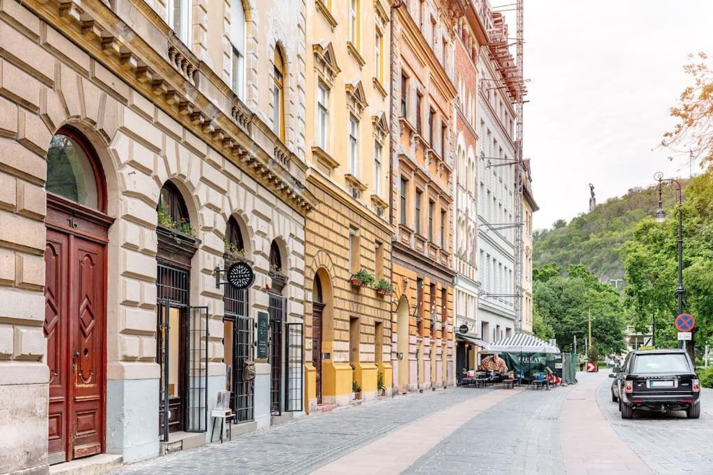 Orangehomes Luxury Apartment Next To Gellert Hill Budapest Eksteriør billede